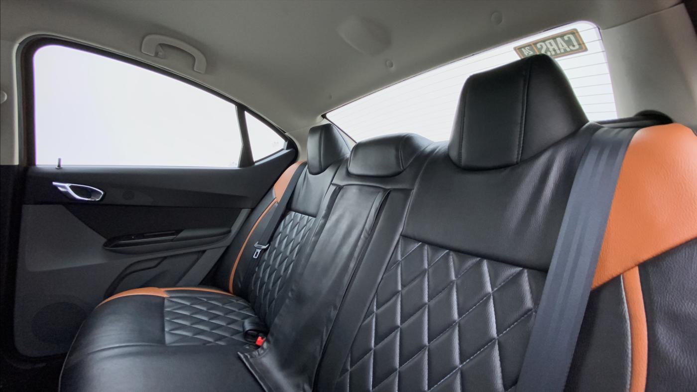 2017 Tata TIGOR XZ (O) PETROL, Petrol, Manual, 40,047 km, Right Side Rear Door Cabin