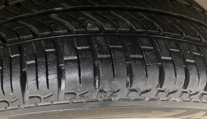 2015 Tata Nano TWIST XTA, Petrol, Automatic, 40,146 km, Left Rear Tyre Tread