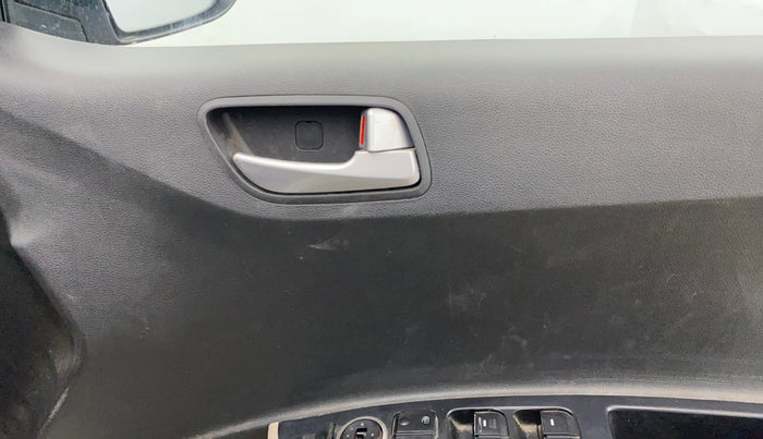 2018 Hyundai Grand i10 SPORTZ 1.2 KAPPA VTVT, Petrol, Manual, 82,935 km, Driver Side Door Panels Control