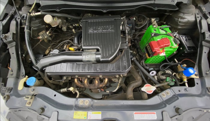 2015 Maruti Swift VXI D, CNG, Manual, 31,645 km, Open Bonet