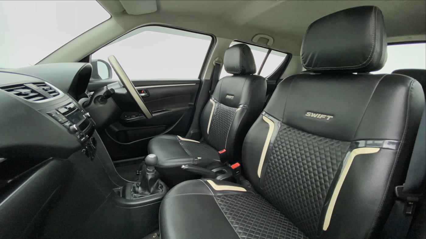 2015 Maruti Swift VXI D, CNG, Manual, 31,645 km, Right Side Front Door Cabin