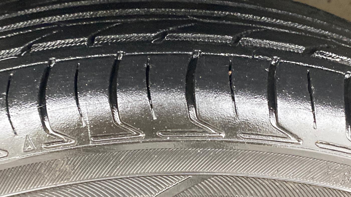 2021 Tata TIGOR XE PETROL, Petrol, Manual, 1,10,068 km, Left Front Tyre Tread