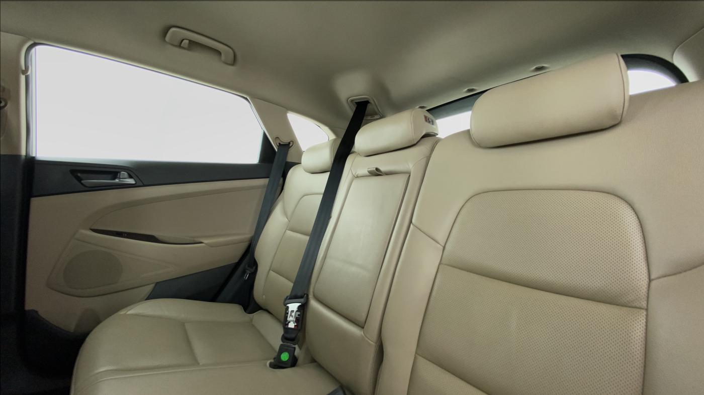 2017 Hyundai Tucson 2WD AT GL DIESEL, Diesel, Automatic, 89,331 km, Right Side Rear Door Cabin