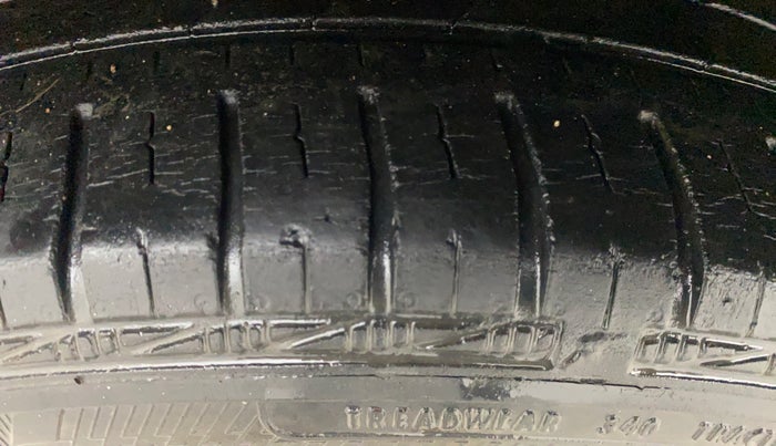 2014 Hyundai Grand i10 ASTA (O) 1.2 KAPPA VTVT, Petrol, Manual, 34,694 km, Left Front Tyre Tread