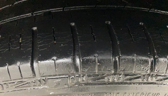 2014 Hyundai Grand i10 ASTA (O) 1.2 KAPPA VTVT, Petrol, Manual, 34,694 km, Left Rear Tyre Tread