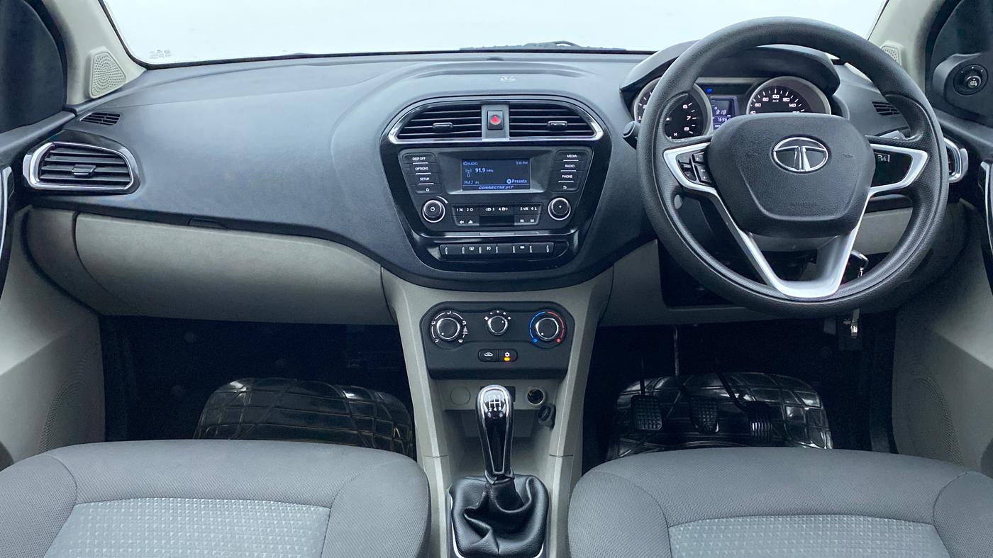 2017 Tata Tiago XZ 1.05 REVOTORQ, Diesel, Manual, 77,189 km, Dashboard