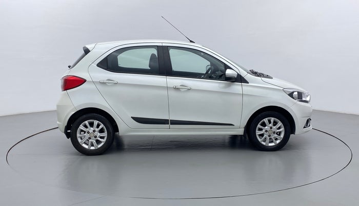 2017 Tata Tiago XZ 1.05 REVOTORQ, Diesel, Manual, 77,189 km, Right Side View