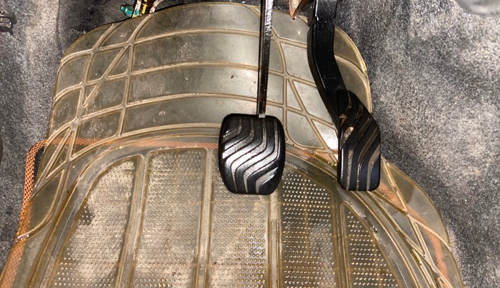 2017 Renault Kwid CLIMBER 1.0 AMT, Petrol, Automatic, 20,515 km, Pedals