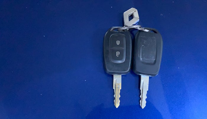 2017 Renault Kwid CLIMBER 1.0 AMT, Petrol, Automatic, 20,515 km, Key Close Up