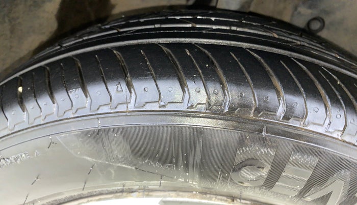 2017 Honda WR-V 1.2L I-VTEC VX MT, Petrol, Manual, 32,575 km, Right Front Tyre Tread