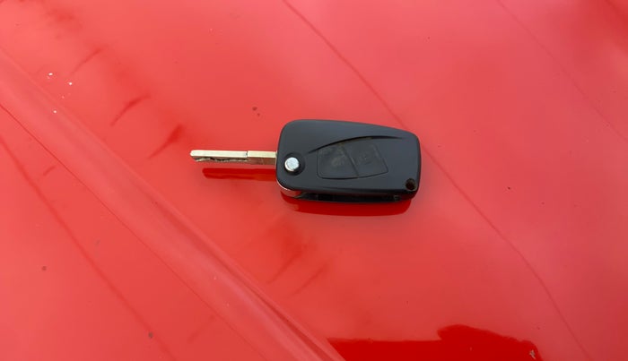 2016 Fiat Punto EVO DYNAMIC 1.2, Petrol, Manual, 60,364 km, Key Close Up