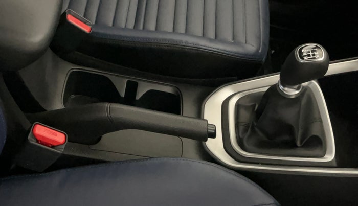 2024 KIA SONET Gravity 1.2 Petrol MT, Petrol, Manual, 12,824 km, Gear Lever