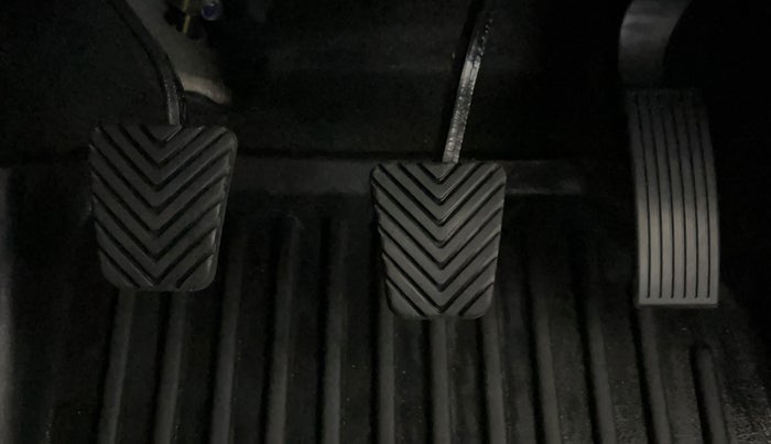 2024 KIA SONET Gravity 1.2 Petrol MT, Petrol, Manual, 12,824 km, Pedals