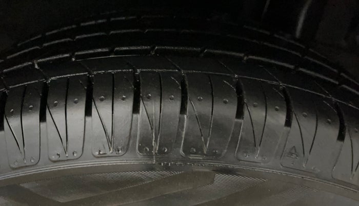 2024 KIA SONET Gravity 1.2 Petrol MT, Petrol, Manual, 12,824 km, Left Rear Tyre Tread