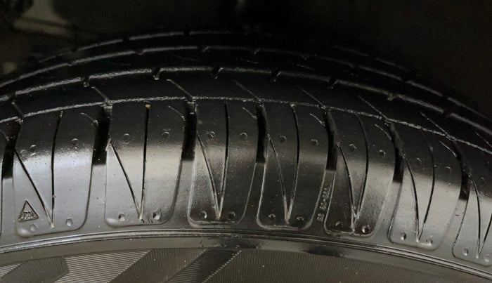 2024 KIA SONET Gravity 1.2 Petrol MT, Petrol, Manual, 12,824 km, Right Rear Tyre Tread