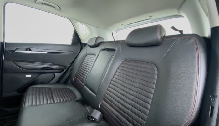 2020 KIA SONET GTX PLUS DCT 1.0, Petrol, Automatic, 11,802 km, Right Side Rear Door Cabin