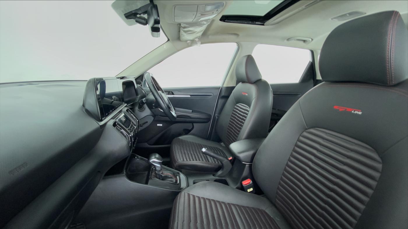 2020 KIA SONET GTX PLUS DCT 1.0, Petrol, Automatic, 11,802 km, Right Side Front Door Cabin