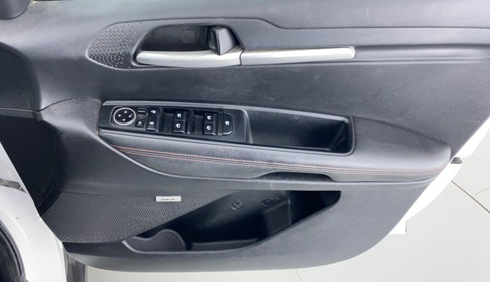2020 KIA SONET GTX PLUS DCT 1.0, Petrol, Automatic, 11,802 km, Driver Side Door Panels Control