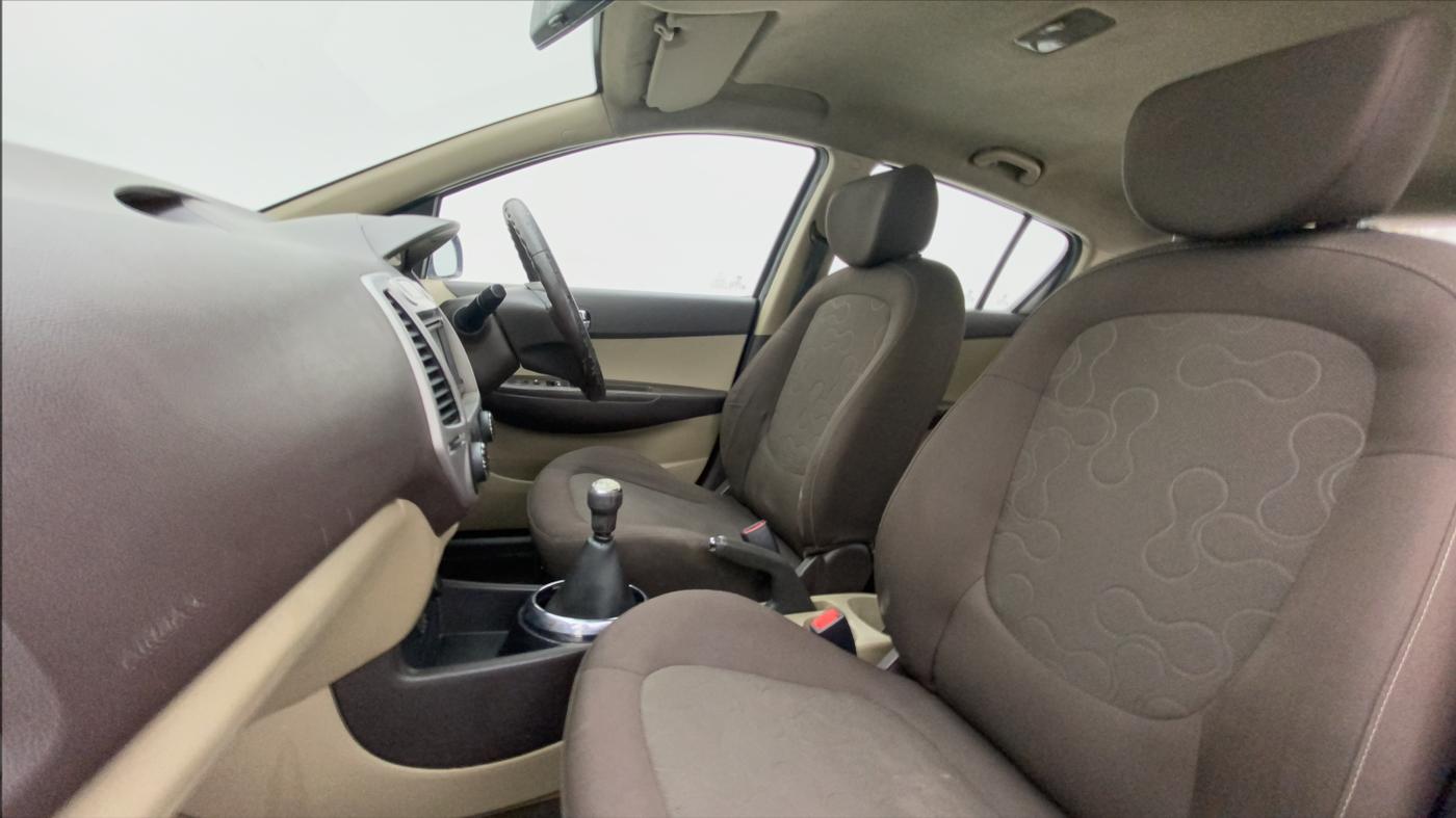 2010 Hyundai i20 ASTA 1.2, Petrol, Manual, 1,03,530 km, Right Side Front Door Cabin