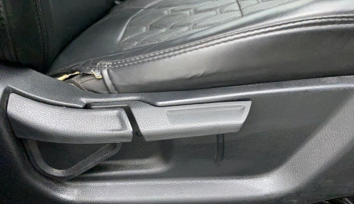 2020 KIA SELTOS HTK PLUS AT 1.5 DIESEL, Diesel, Automatic, 36,352 km, Driver Side Adjustment Panel
