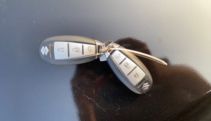 2015 Maruti Ciaz ZDI+ SHVS, Diesel, Manual, 72,810 km, Key Close Up