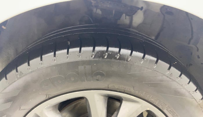 2019 Hyundai Elite i20 SPORTZ PLUS 1.2, Petrol, Manual, 55,580 km, Right Front Tyre Tread