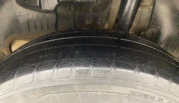 2020 Maruti Swift VXI, Petrol, Manual, 80,344 km, Left Rear Tyre Tread