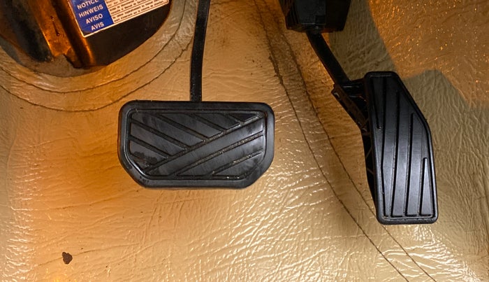 2019 Maruti Dzire ZDI AMT, Diesel, Automatic, 68,965 km, Pedals