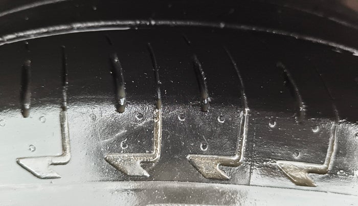 2016 Hyundai Grand i10 ASTA AT 1.2 KAPPA VTVT, Petrol, Automatic, 37,424 km, Right Rear Tyre Tread