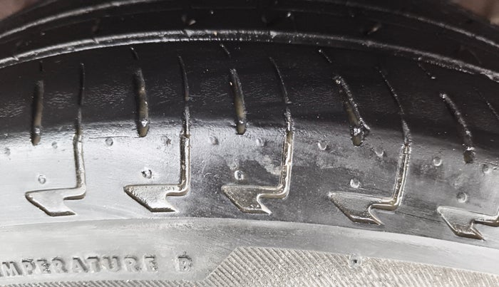 2016 Hyundai Grand i10 ASTA AT 1.2 KAPPA VTVT, Petrol, Automatic, 37,424 km, Left Rear Tyre Tread