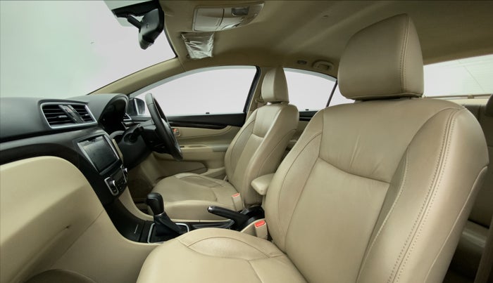 2018 Maruti Ciaz ALPHA 1.4 VVT AMT, Petrol, Automatic, 74,870 km, Right Side Front Door Cabin