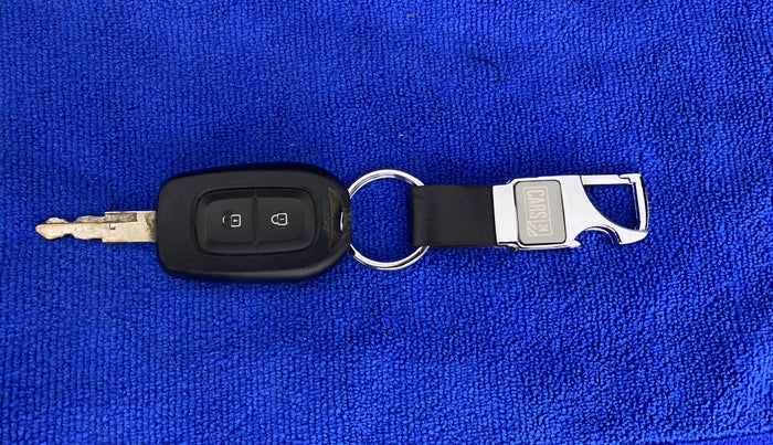 2015 Renault Kwid RXL, Petrol, Manual, 46,641 km, Key Close Up