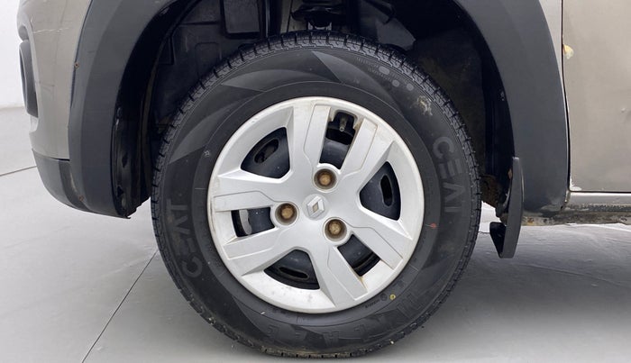 2015 Renault Kwid RXL, Petrol, Manual, 46,641 km, Left Front Wheel