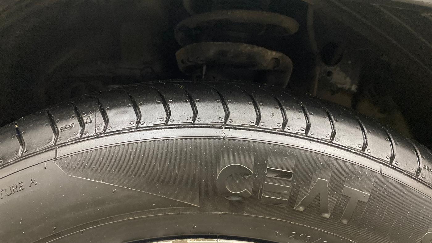 2021 Hyundai Creta SX (O) AT 1.5 DIESEL, Diesel, Automatic, 96,676 km, Left Front Tyre Tread