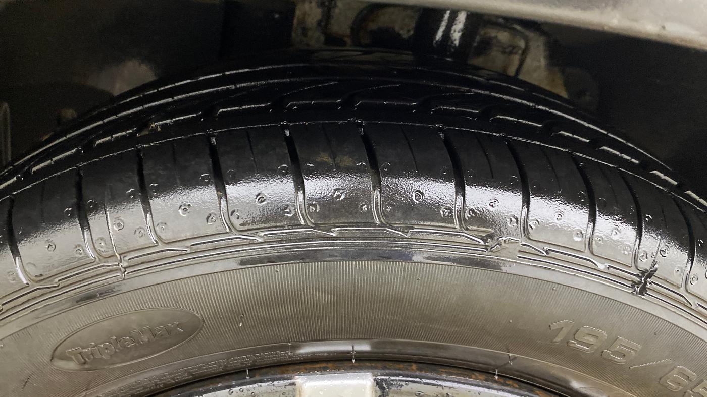 2022 CITROEN C3 FEEL 1.2, CNG, Manual, 71,565 km, Left Front Tyre Tread