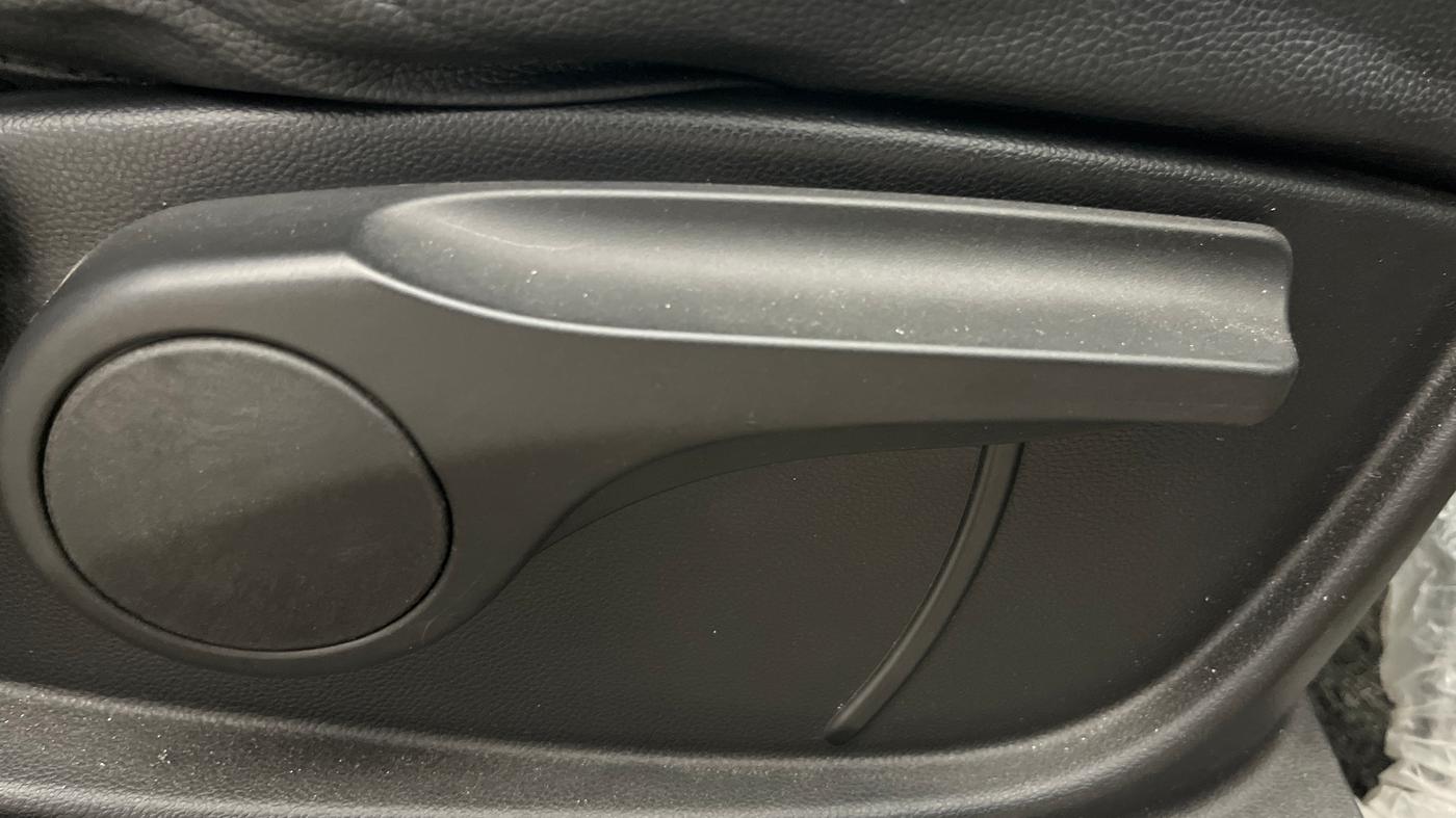2021 MG HECTOR SHINE 1.5 PETROL TURBO CVT, Petrol, Automatic, 27,624 km, Driver Side Adjustment Panel