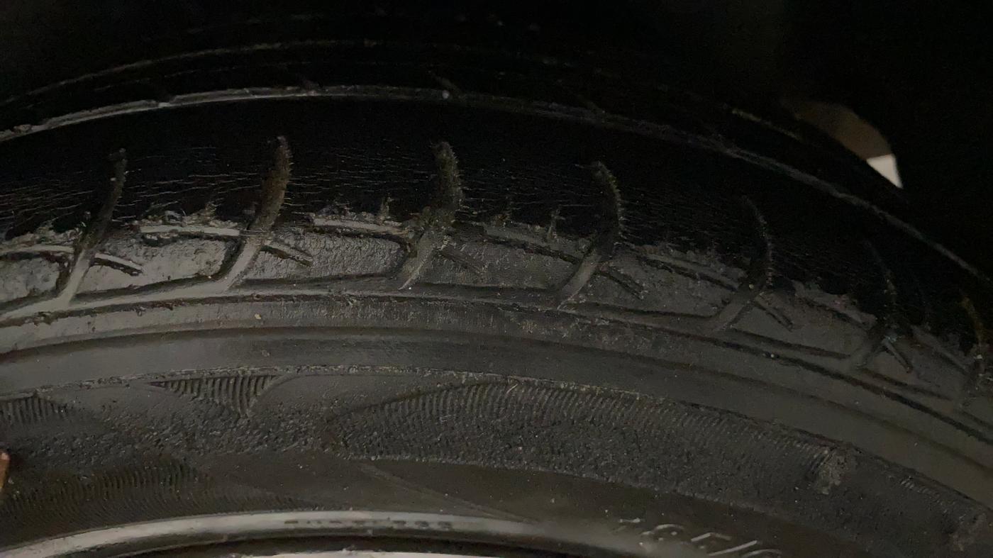 2014 Maruti Ciaz VXI+, Petrol, Manual, 91,723 km, Left Rear Tyre Tread