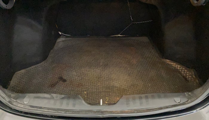 2014 Maruti Ciaz VXI+, Petrol, Manual, 91,661 km, Boot Inside