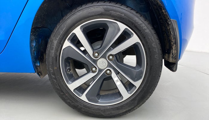 2021 Tata ALTROZ XZ+ 1.2 I- TURBO, Petrol, Manual, 11,508 km, Left Rear Wheel
