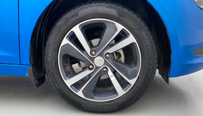 2021 Tata ALTROZ XZ+ 1.2 I- TURBO, Petrol, Manual, 11,508 km, Right Front Wheel