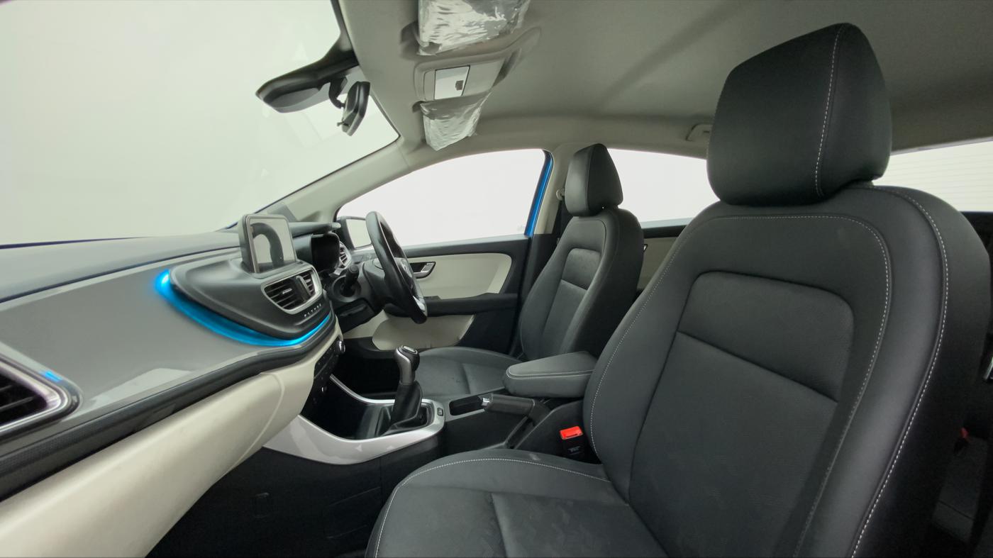 2021 Tata ALTROZ XZ+ 1.2 I- TURBO, Petrol, Manual, 11,508 km, Right Side Front Door Cabin