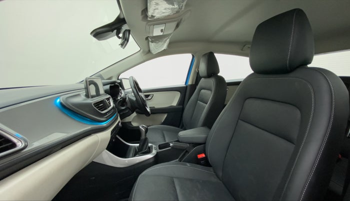 2021 Tata ALTROZ XZ+ 1.2 I- TURBO, Petrol, Manual, 11,508 km, Right Side Front Door Cabin