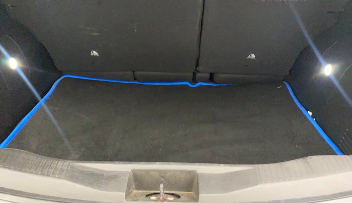 2023 Renault Kiger RXZ TURBO CVT, Petrol, Automatic, 30,767 km, Boot Inside