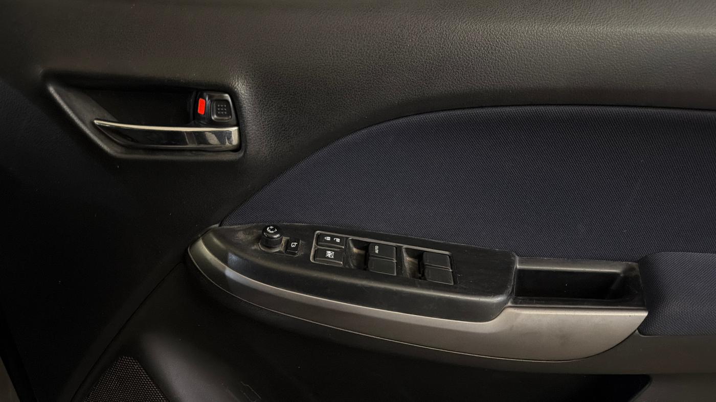 2019 Maruti Baleno DELTA PETROL 1.2, Petrol, Manual, 78,212 km, Driver Side Door Panels Control