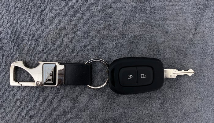 2018 Renault Duster 85 PS RXE, Diesel, Manual, 28,510 km, Key Close Up