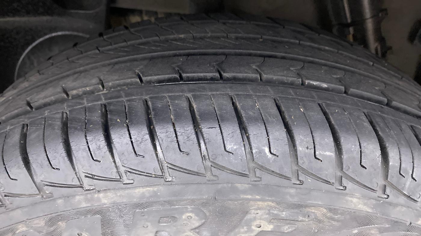 2018 Renault Duster 85 PS RXE, Diesel, Manual, 28,510 km, Right Rear Tyre Tread