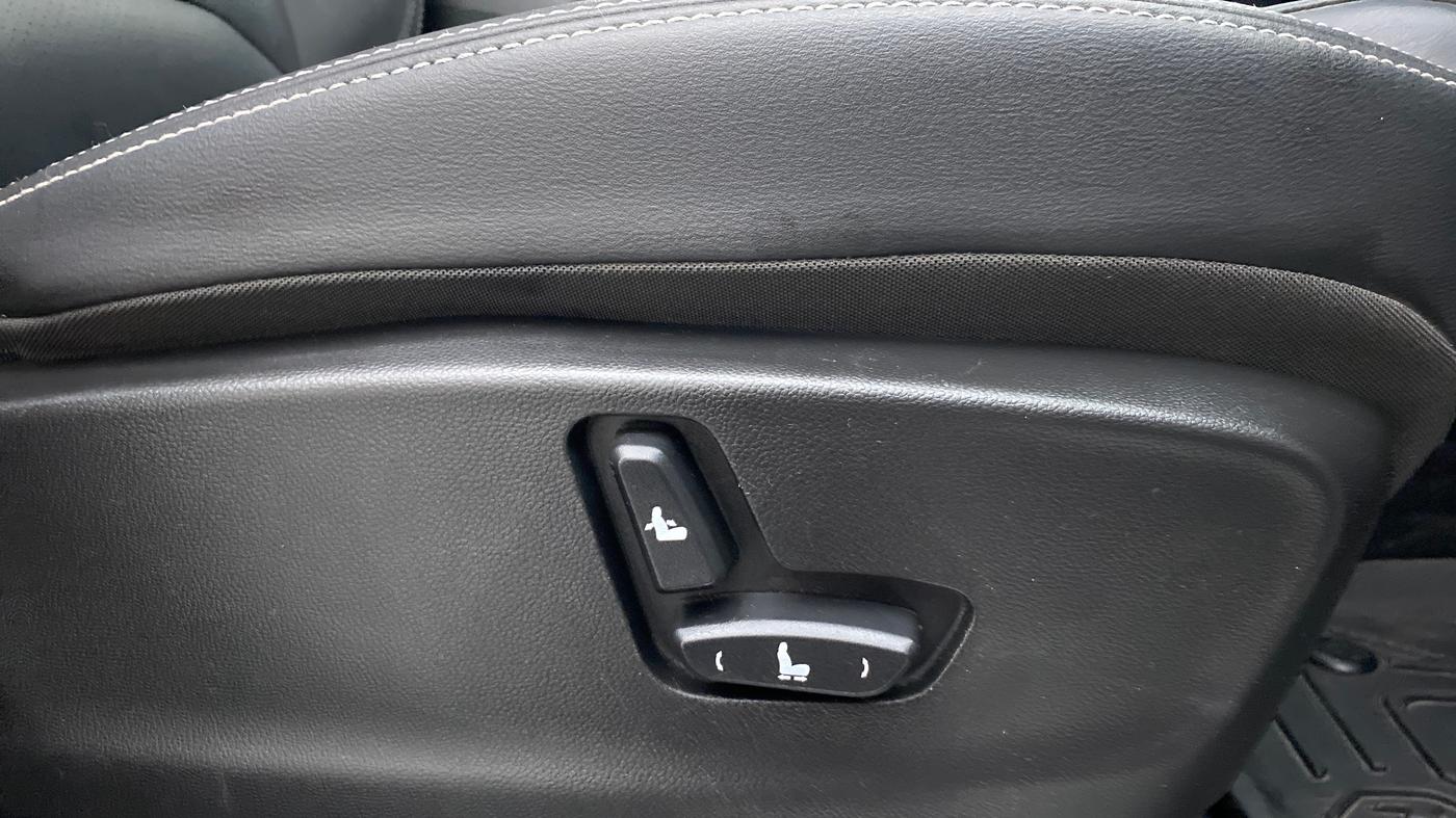 2020 MG HECTOR SHARP DCT PETROL, Petrol, Automatic, 10,659 km, Driver Side Adjustment Panel