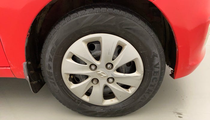 2011 Hyundai i10 SPORTZ 1.2 AT, Petrol, Automatic, 65,895 km, Right Front Wheel
