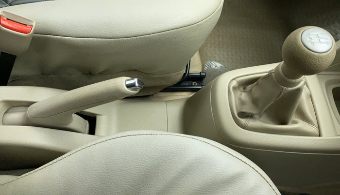 2016 Maruti Ertiga VDI SHVS, Diesel, Manual, 35,422 km, Gear Lever