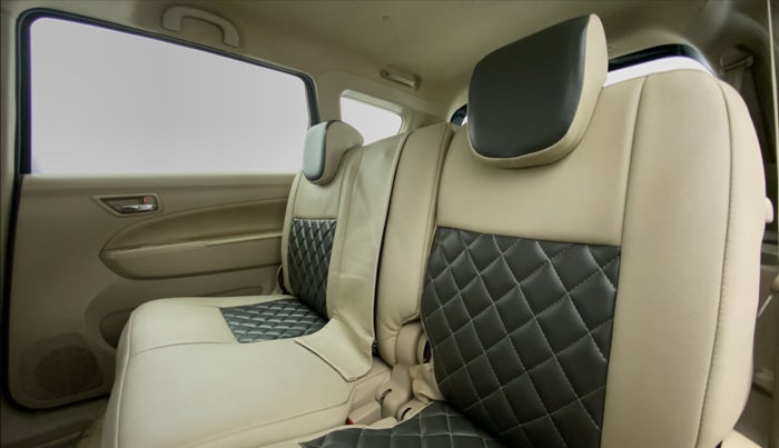 2016 Maruti Ertiga VDI SHVS, Diesel, Manual, 35,422 km, Right Side Rear Door Cabin